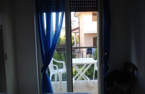 Ginosa Marina Apartamento | First floor apartment overlooking pool 15 minutes from blue ribbon beach