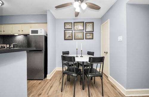 Greenway Plaza-Upper Kirby Apartamento | First Floor City Sanctuary