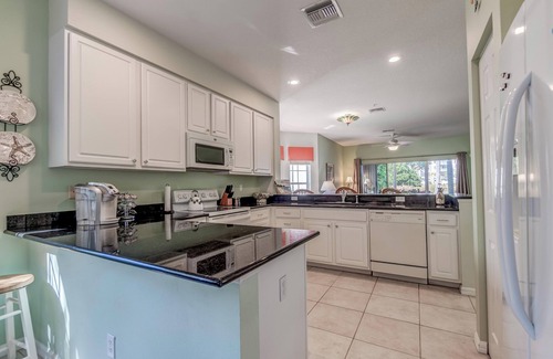 Osprey Village Condominio | First Floor Condo in Osprey Resort Style Community