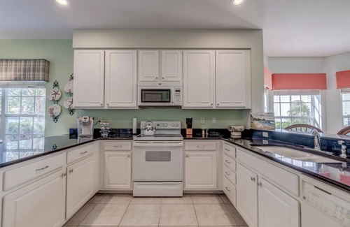 Osprey Village Condominio | First Floor Condo in Osprey Resort Style Community