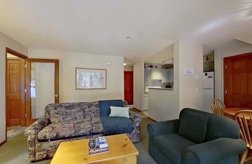 Village North Condominio | First-floor condo with fireplace & patio - walk or shuttle to ski lifts