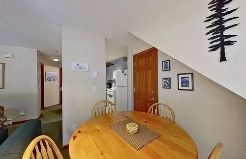 Village North Condominio | First-floor condo with fireplace & patio - walk or shuttle to ski lifts