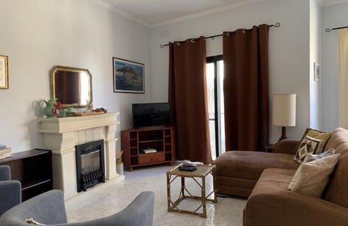 Marsaskala Apartamento | First Floor Corner Apartment Close to the Promenade TBAN1-1