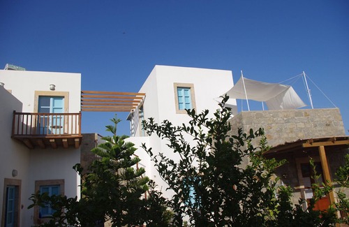 Skala Apartamento | Casa en el primer piso con vistas al mar y amplificar Chora.
