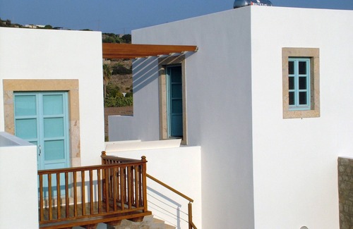 Skala Apartamento | Casa en el primer piso con vistas al mar y amplificar Chora.