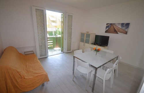 Lido delle Nazioni Casa | Villa en primera planta con jardín y plaza de aparcamiento a 150 metros. del mar