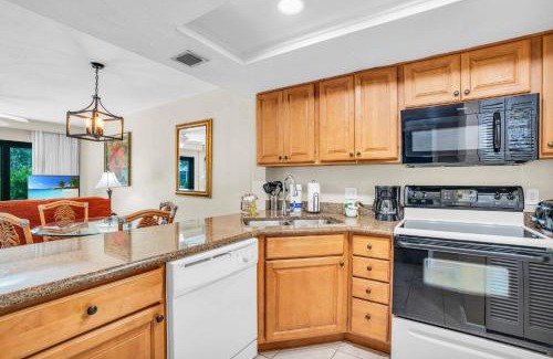 Park Shore Casa | First Floor With Resort View
