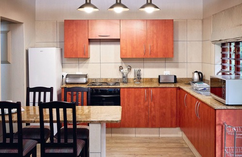 Hartbeespoort Apartamento | First Group Magalies Park