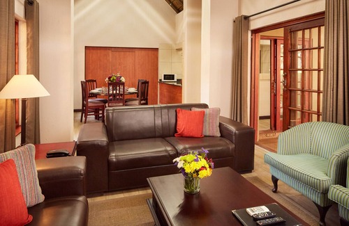 Hartbeespoort Apartamento | First Group Magalies Park