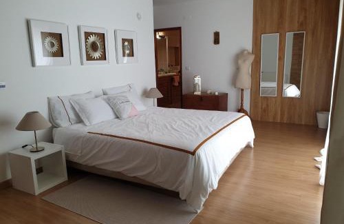 Verdizela Casa | First In