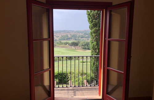San Roque Casa | Primera línea de golf.Amplia y tranquila casa en Sotogrande.Ubicación increible