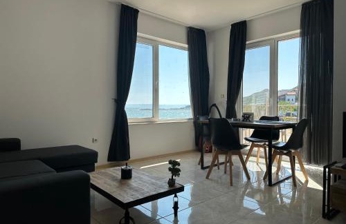 Kavarna Apartamento | First Line On The Beach Cosy Sea Paradise Apartments