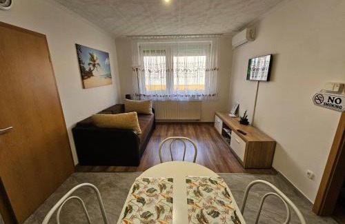 Hajduszoboszlo Apartamento | Fischer Apartman 2