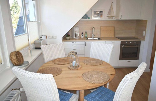 Timmendorfer Strand Apartamento | Fischerhus vacation apartment deck 2