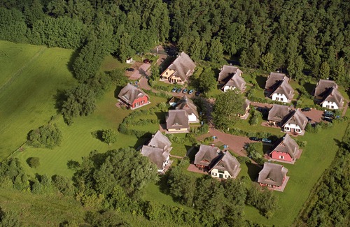 Dierhagen Dorf Apartamento | Fischland Ferienhäuser