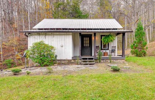 Robbinsville Casa | Fish and Water Raft Cabin Near Lake Santeetlah