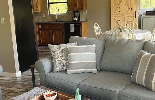 Mobile Casa | Fish Camp Retreat: relaxing 3-bedroom river house on Bay Minette Creek