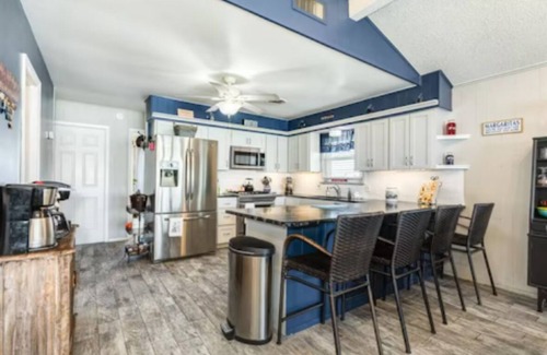 Jamaica Beach Casa | Fish,Crab,Swim on Waterfront Beach House !