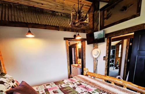 Torrey Casa | Fish Creek Cabin