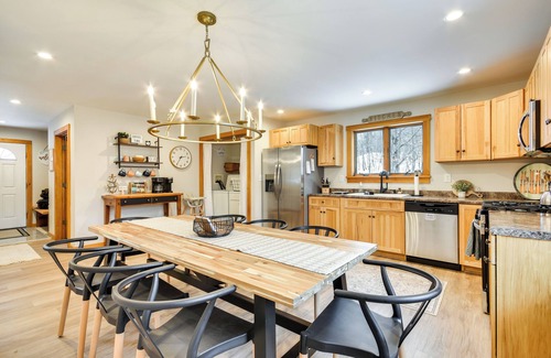 Eden Casa | Fish, Hike & Ski: Spacious Family Escape in Eden