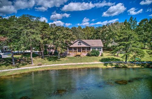 Trenton Casa | Fish, Kayak and More Lakefront Georgia Home
