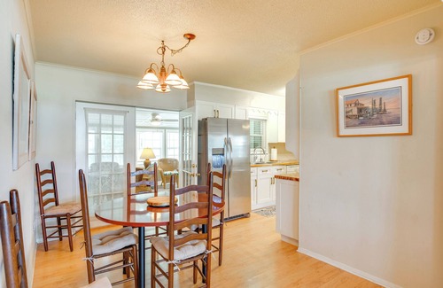 Magnolia Bluffs Casa | Fish, Relax & Repeat: Home w/ Yard in Eastpoint!