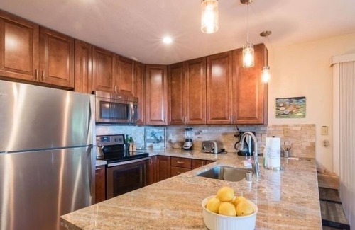 Anchor Bay Casa | Fish Rock 2 Bedroom Home by RedAwning