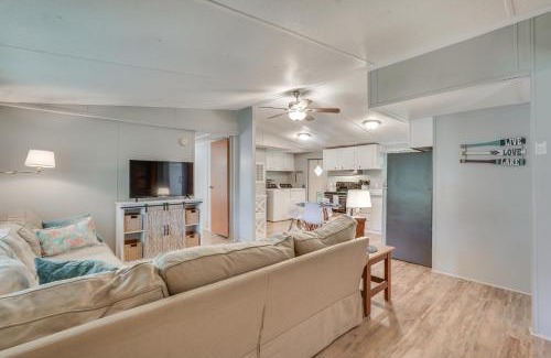Milledgeville Casa | Fish, Swim and More Quiet Retreat on Lake Sinclair!