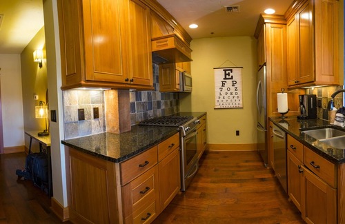 Astoria Condominio | Pisos Fisher Bros 201