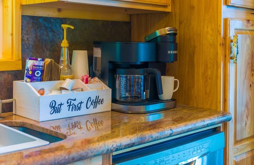 South Toledo Bend Casa | Fisher's Point Lakefront-South Toledo Bend-Hot Tub Private Beach Sleeps 6 Pets