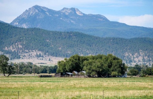 North Powder Casa | Fisher Springs Home, 12 Mi to Anthony Lake!