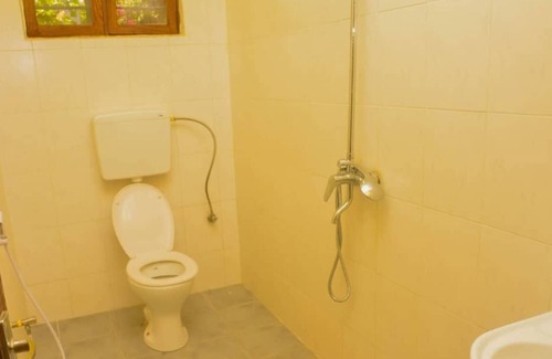 Bwejuu Cabina | Fisherman Lodge