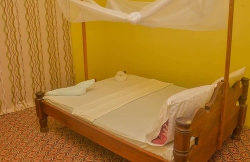 Bwejuu Cabina | Fisherman Lodge