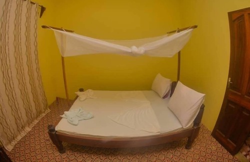 Bwejuu Cabina | Fisherman Lodge