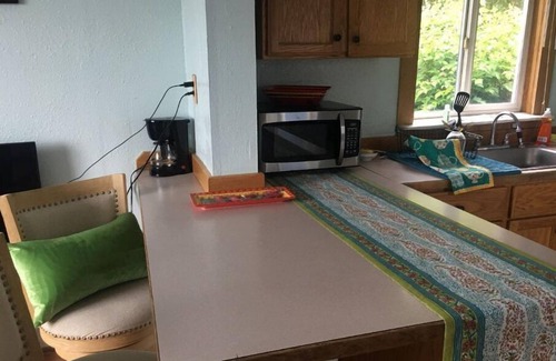 Kodiak Casa | Fisherman's Cove Downtown Harbor Home