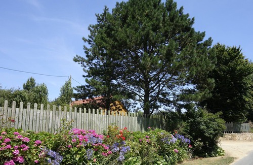 Pleumeur-Gautier Casa | Fisherman's house with garden, near Bréhat Paimpol Perros guirec