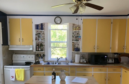 West Dublin Casa | Fisherman’s Cottage facing open Ocean. Sat -Sat. Weekly rentals preferred. Max 5