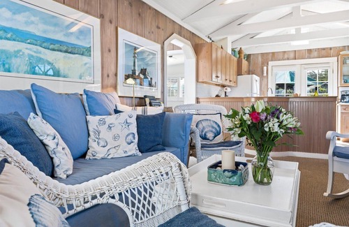 Salmon Creek Cabina | Fishermans Cottage-Irish Fishing Cottage in Bodega Bay! Magical!Walk to Beach