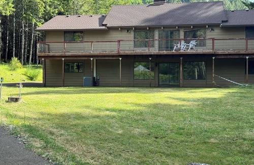 Umpqua Casa | Fisherman’s paradise in wine country. www.umpquariverlodge.com