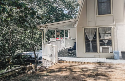 Rocky Mount Casa | Fishermen's Dream/sleeps 8/direct dock access/Secluded
