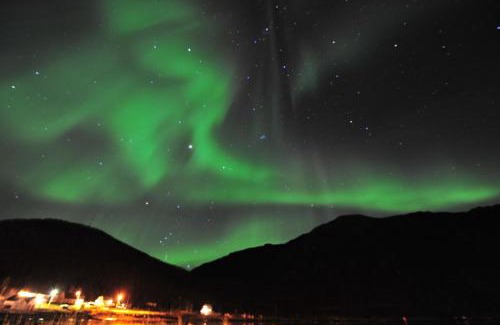 Torsken Apartamento | Fishermens House, romslig ferieleilighet nær sjøen Medby Senja