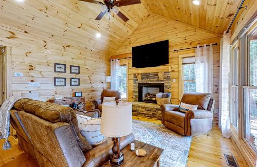 Hidden Lake Casa | Fishful Thinking