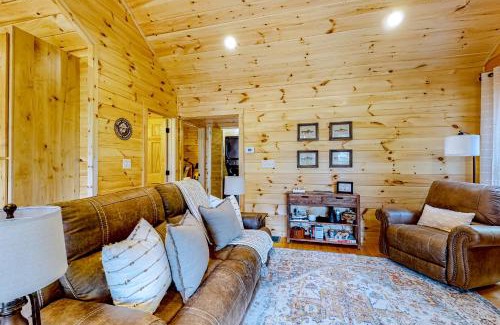 Hidden Lake Casa | Fishful Thinking