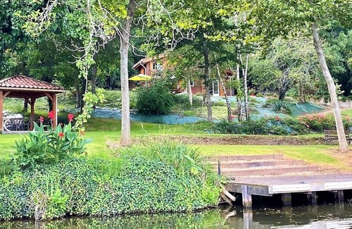 Pinel-Hauterive Chalet De Esquí | Fishing cottage on the banks of the Lot