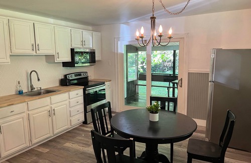Cambra Casa | Charming retreat on Fishing Creek near Ricketts Glen & Worlds End State Parks