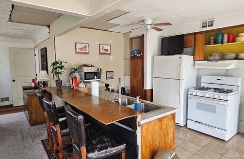 Grosse Ile Casa | Fishing / Hunting / Boating - Dream Location -Boats Also Available For Rent