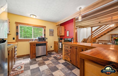 Morgantown Cabina | Fishing pond, 15 minutes to Nashville