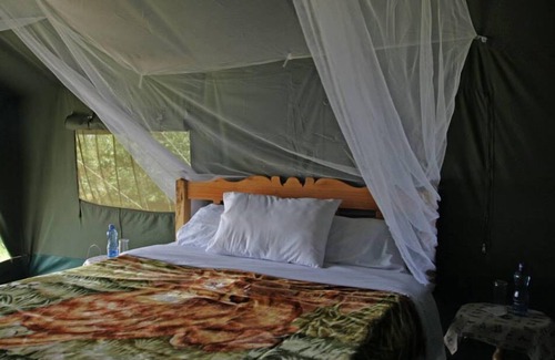 Maasai Mara Otro | Fisi Camp