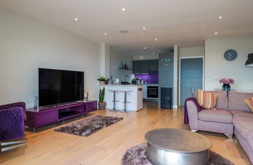 Crantock Cabaña | FISTRAL TIDE, family friendly, country holiday cottage in Newquay