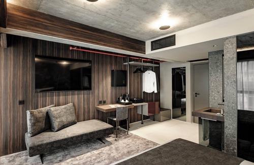 Paceville Hotel | Fitch Hotel